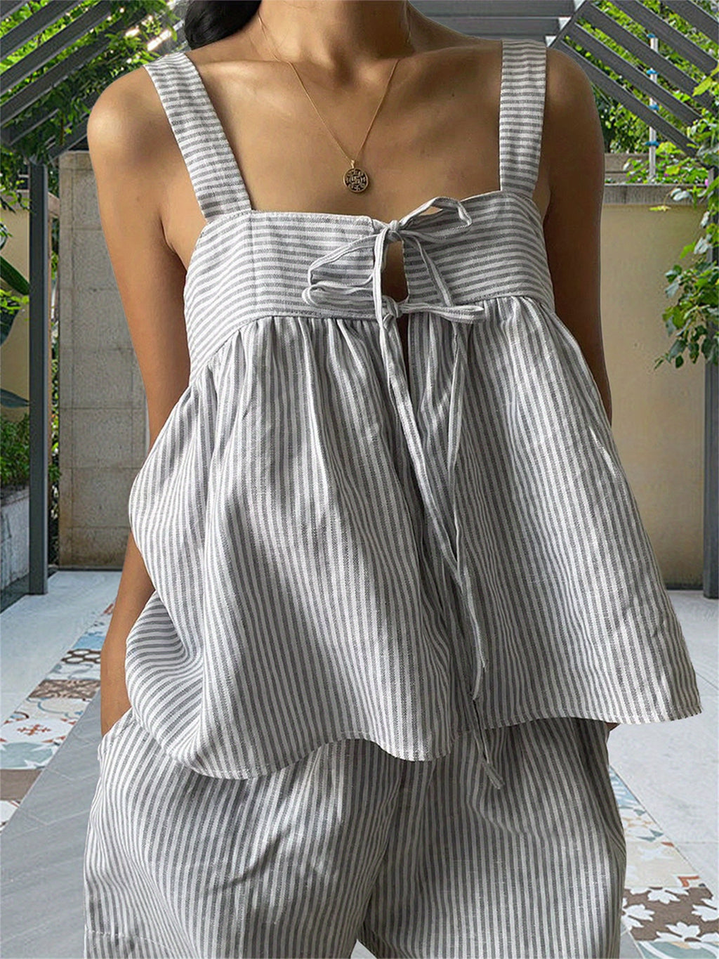 Summer Women Camisole, Sleeveless Tops Tie-up Backless Solid Summer Vest for Party Club